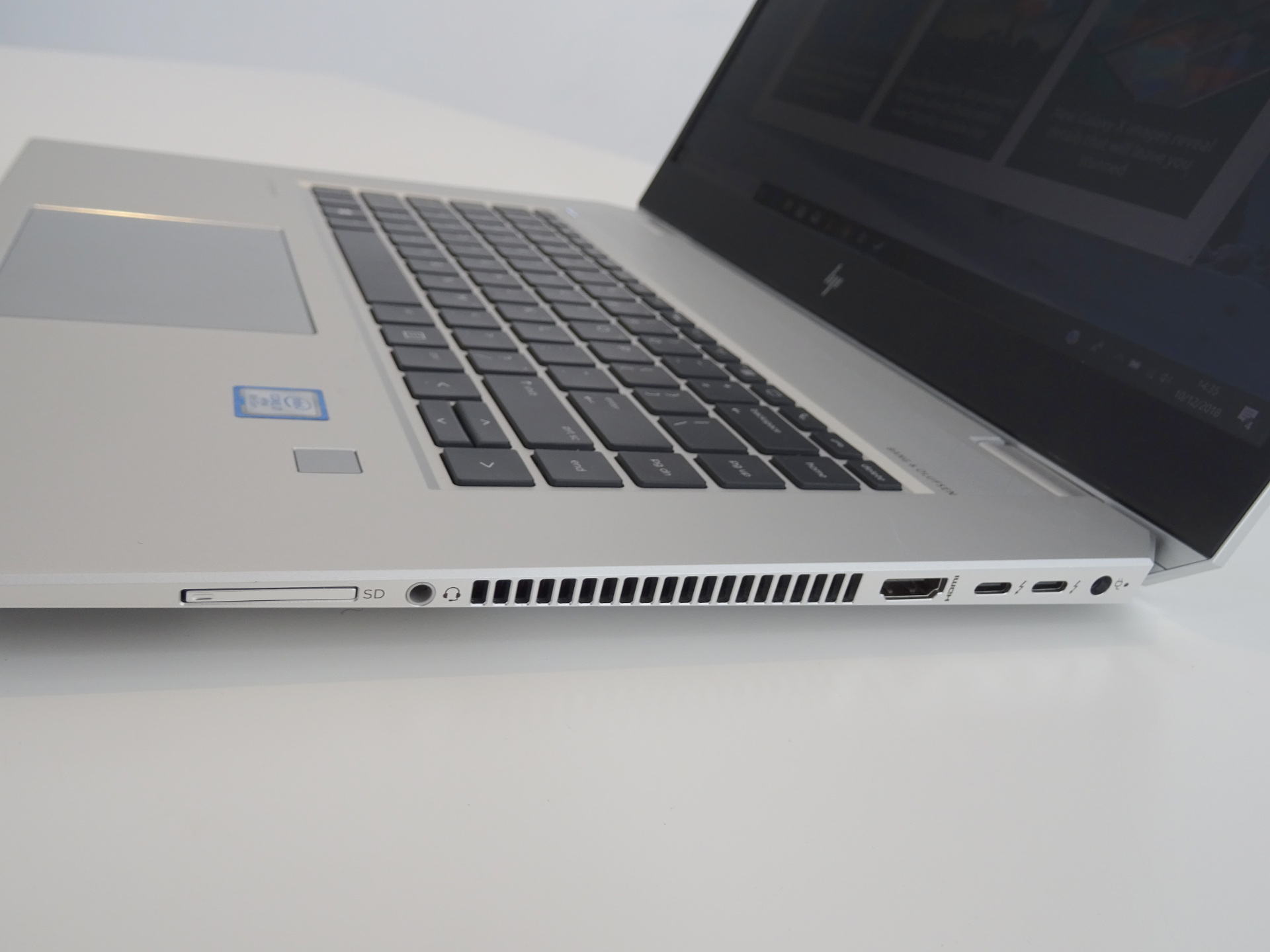 پورت و اتصالات elitebook 1050 G1